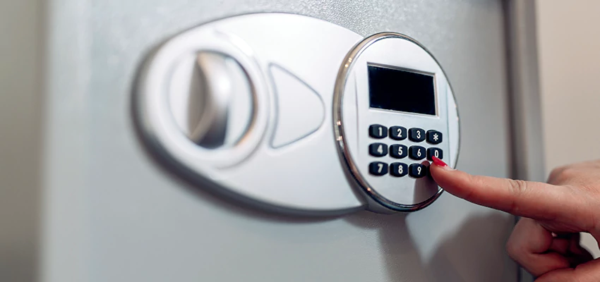 Jewelry Safe Cracking in Modesto, California